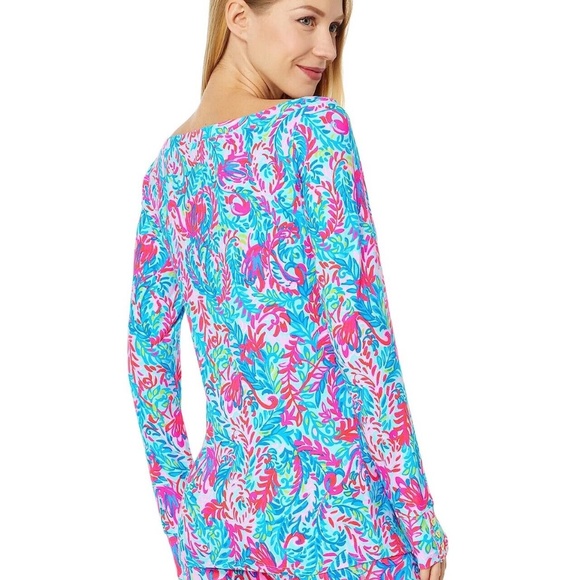 New Lilly Pulitzer Aleah cotton jersey Top in Surf Blue Flam Size Medium - Picture 2 of 4